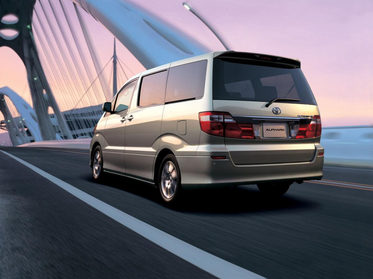 Toyota alphard из японии